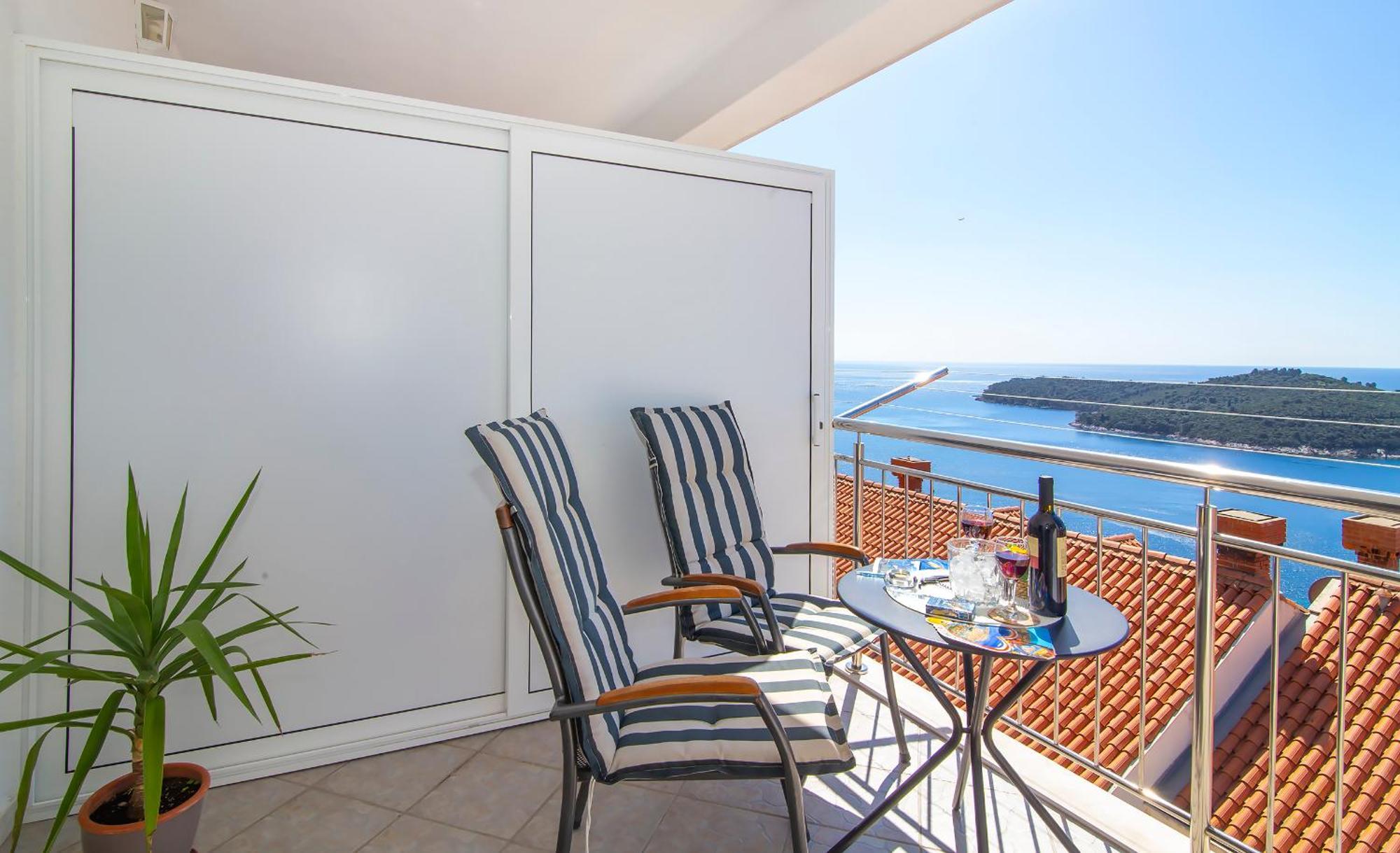 Apartment Superb View *